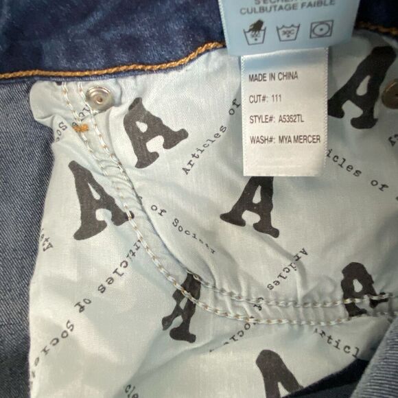 Articles Of Society Women's Denim Jeans size 31 - Picture 4 of 8